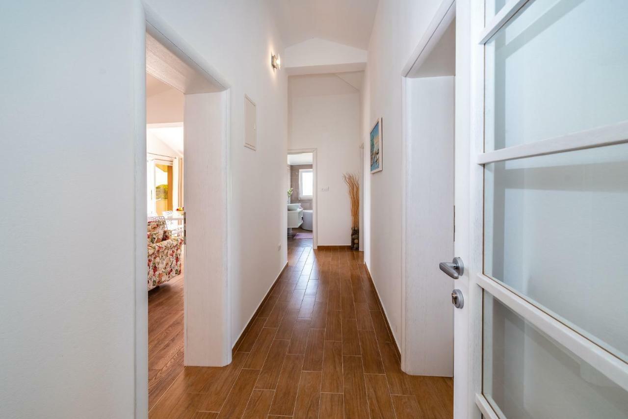 Apartman Zozzy Posedarje Exterior foto